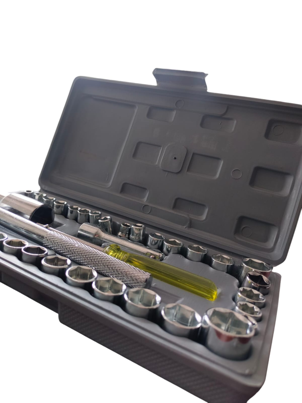 JUEGO DE HERRAMIENTAS X40 PIEZAS